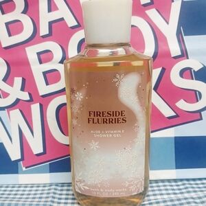 Bath and Body Works Fireside Flurries Shower Gel